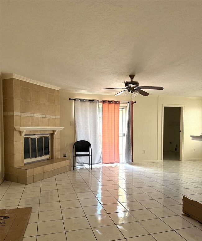 Photo - 10830 Overlea Dr