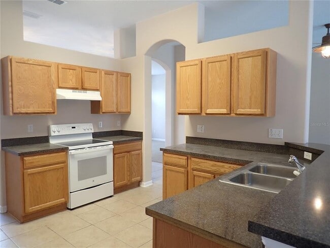 132 Berkshire Ln