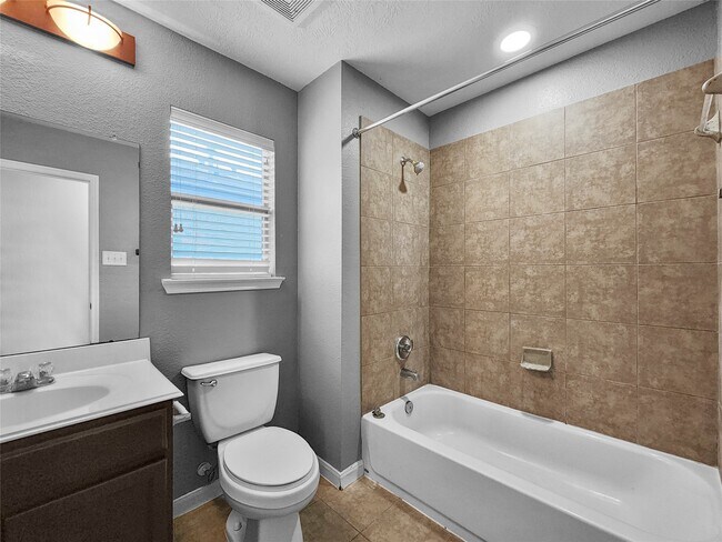 Photo - 15519 Echo Stable Ln