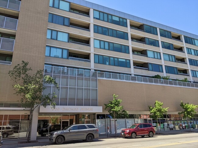 Photo - 900 Chicago Ave Condo Unit 712