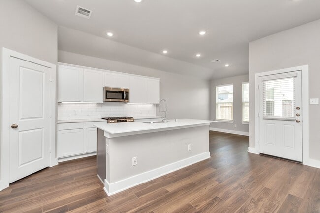 Photo - 10609 Wildflower Vw Dr