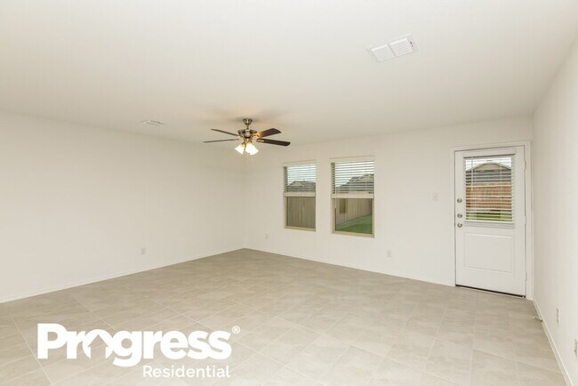 Photo - 8321 Holw Bnd St