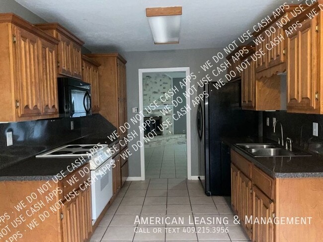 Photo - 8205 Heartfield Ln