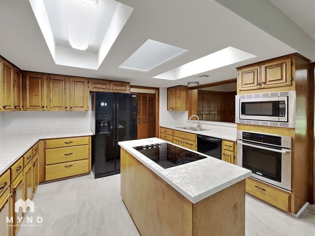 Photo - 15710 Fern Ridge St