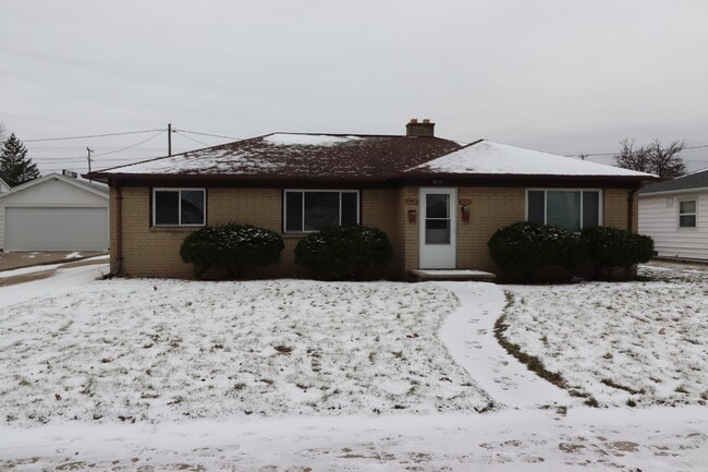 Photo - Cozy 2 Bedroom Ranch Duplex $930/monthly