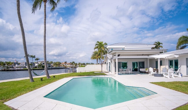 Photo - 35 Castle Harbor Isle Dr
