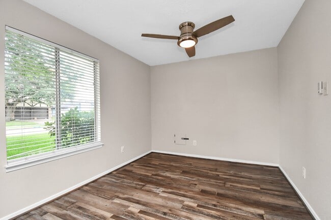 Photo - 13002 Kingsmill Dr