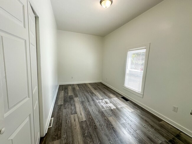 Photo - 613 Fuller Ave SE Unidad 102