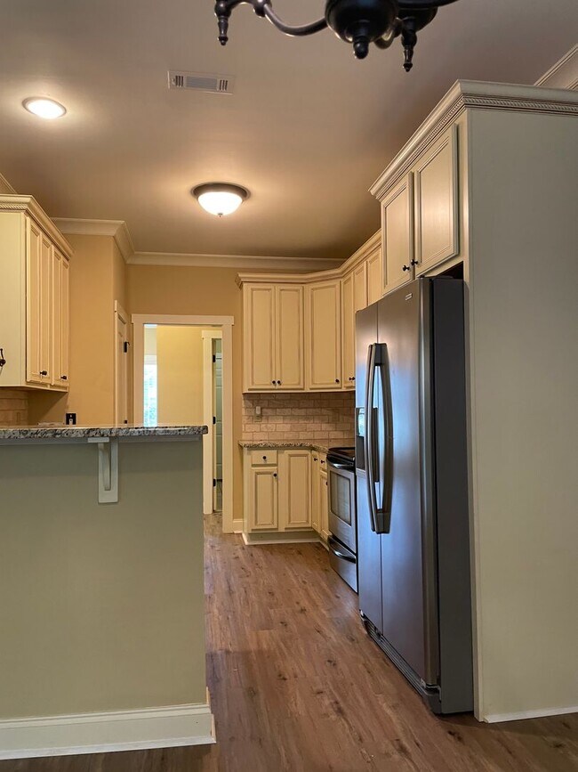 Photo - 352 Lightness Dr