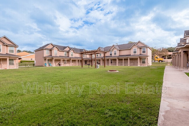 Photo - Avenue Townhomes