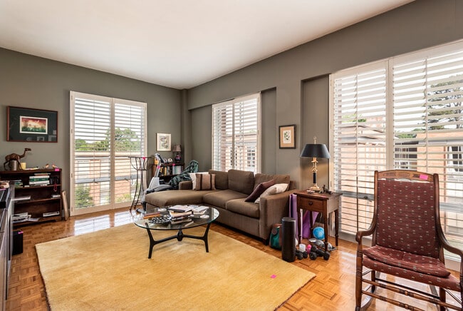 Photo - 1400 Kenesaw Ave Unit Hamilton House 13A