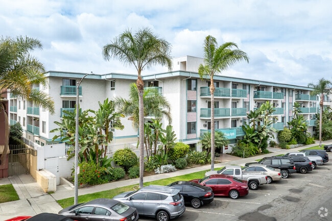 3415 Linden Ave, Long Beach