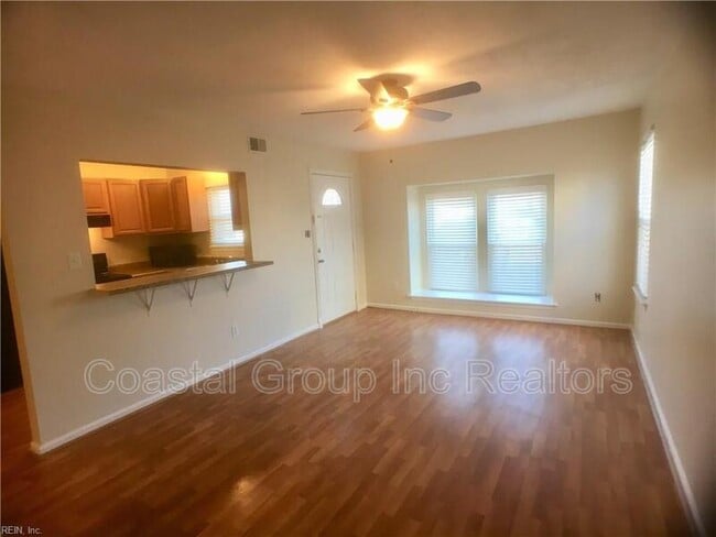 Photo - 715 Wolftrap Ln