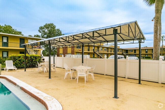 3211 Bee Ridge Rd Sarasota, FL
