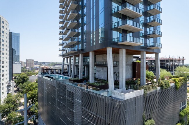 Photo - DOWNTOWN AUSTIN CONDO ON RAINEY STREET!! 1 BEDROOM 1 BATH - FULLY FURNISHED