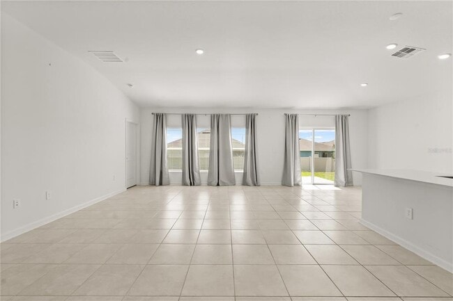 Photo - 680 Sand Pne Ln