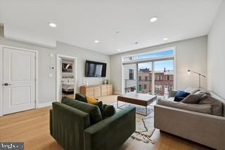 Photo - 700 Moyer St Unit 210