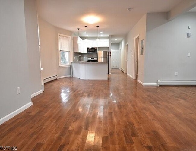 Photo - 83 Arsdale Terrace