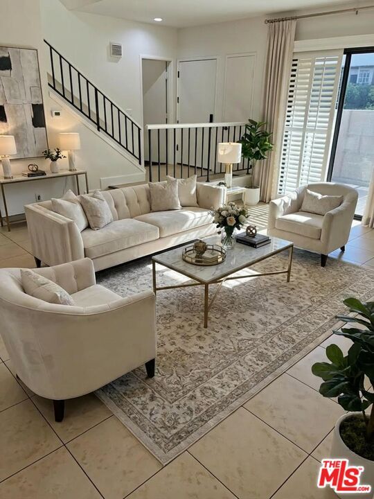 Building Photo - 2340 Century Hill