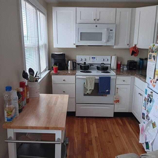 Photo - 5 Sawyer Pl Unit 3