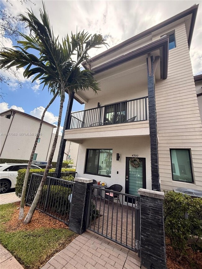 Building Photo - 4900 NW 83rd Path