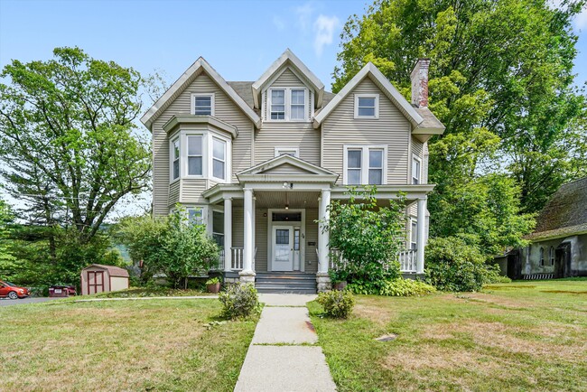 Photo - 34 Market St