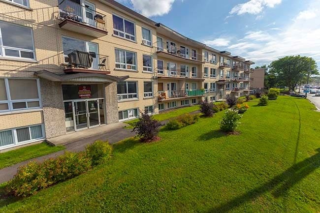 Building Photo - Le Fontainebleau Apartments