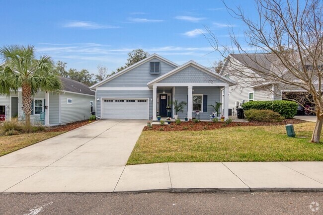 Building Photo - Stunning South Pointe 4/3 Home with Solar ...