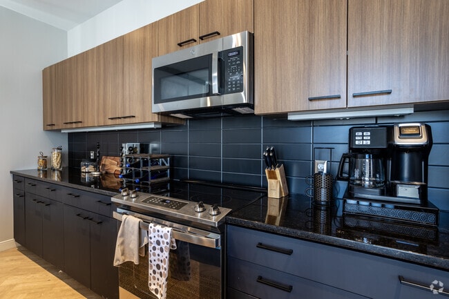 2BR, 2BA - Plano F - The Armature