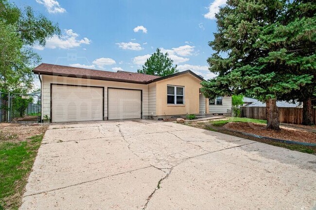 Photo - 7305 Centennial St