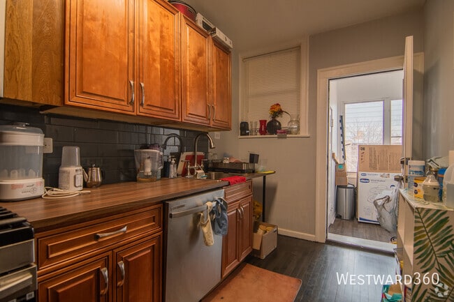 Building Photo - 6456 N Damen Ave Unit 3 Rental