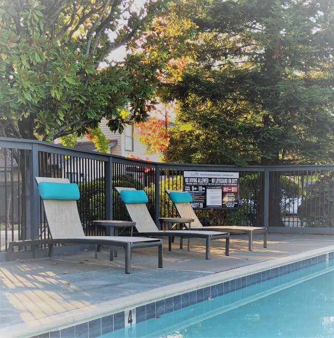 Villa Creek Apartments