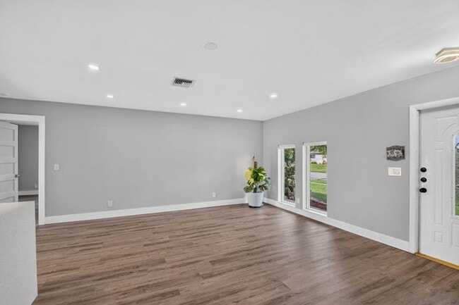 14624 Country Side Ln