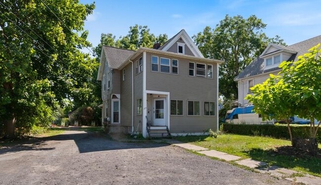 Building Photo - 1179 Lyell Ave Rental