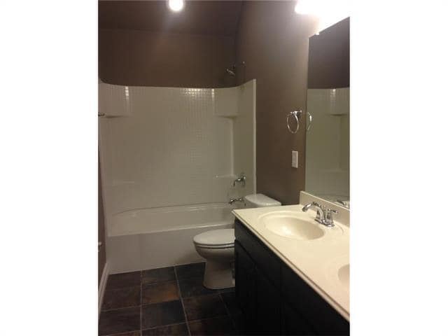 Photo - 504 Peterhouse Dr