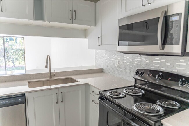 Photo - 11680 NW 39th St