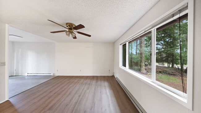 Photo - 2 Bed 1 Bath - No Pets - NAS Whidbey