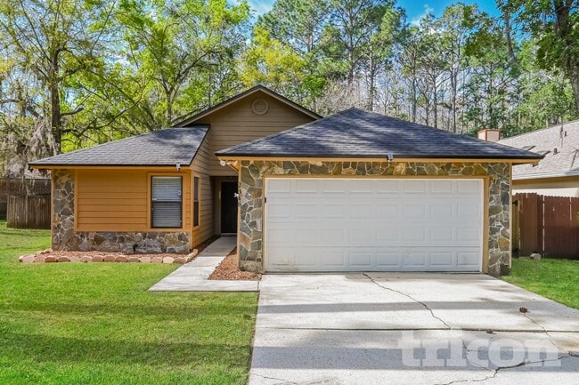 Building Photo - 2346 Blossom Ridge Dr N