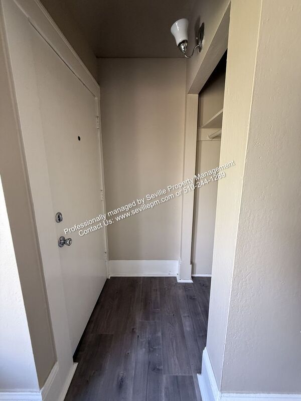 Photo - 963 18th St Unit Apt E