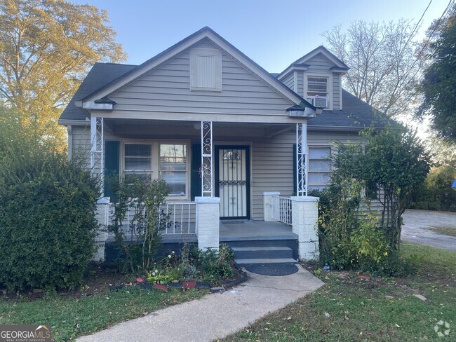 Building Photo - 597 Dearing St Rental