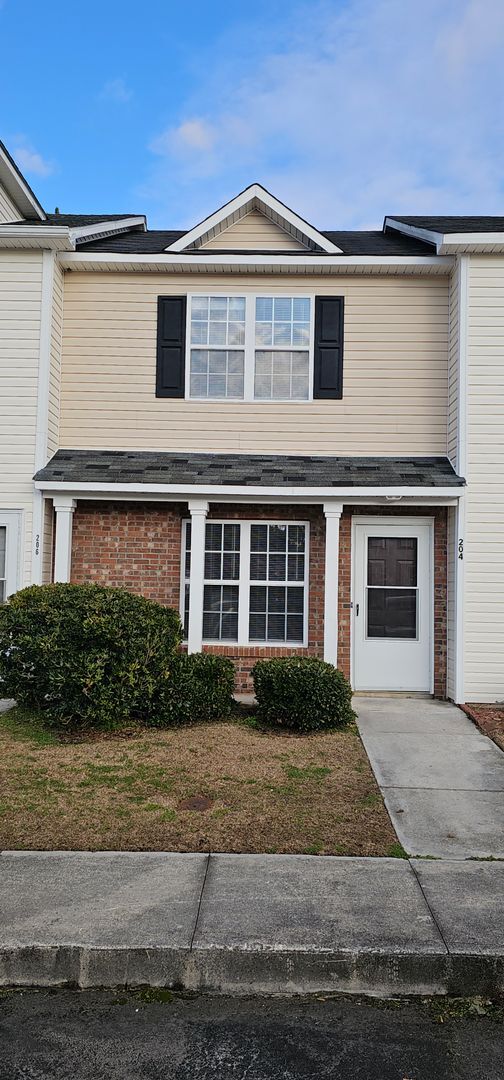 Photo - 204 Fairwood Ct