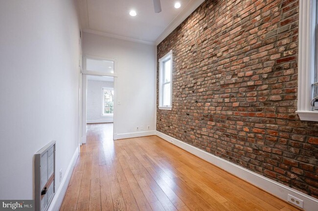 Photo - 310 Prince St