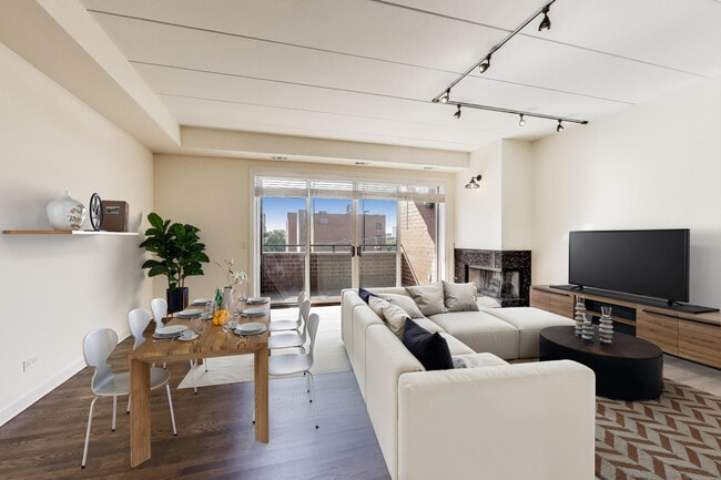 Photo - 1332 W Madison St