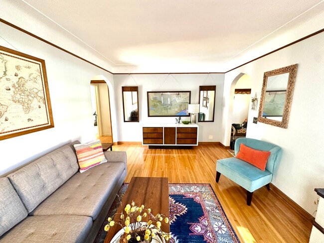 Photo - 2938 Hayes St NE