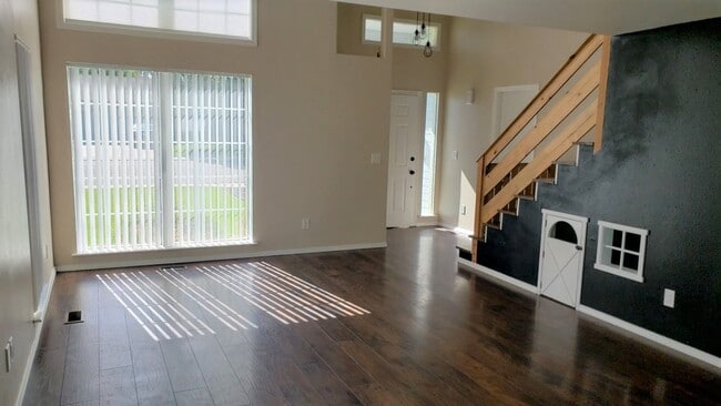 Photo - 3 Bedroom with large yard.