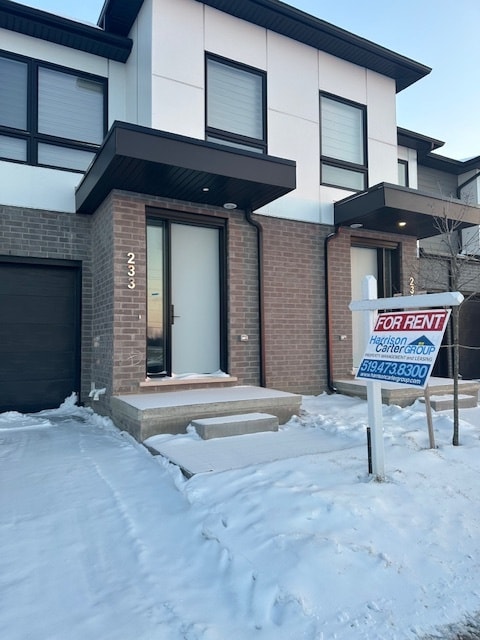 Photo - Beautiful 3-Bedroom Townhome for Rent in Kilworth Heights, Komoka – Available Jan 1, 2026! Unit 233