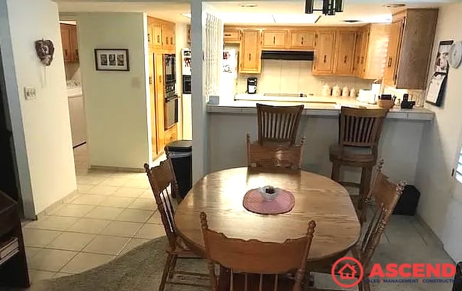 Photo - 3 Bed / 1.5 Bath with Full Appliances, In-Unit Laundry & Community Pool — Garage Included