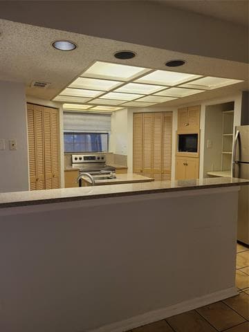 Photo - 305 Centennial Blvd