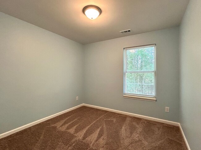 Photo - 5320 Cumberland Plain Dr