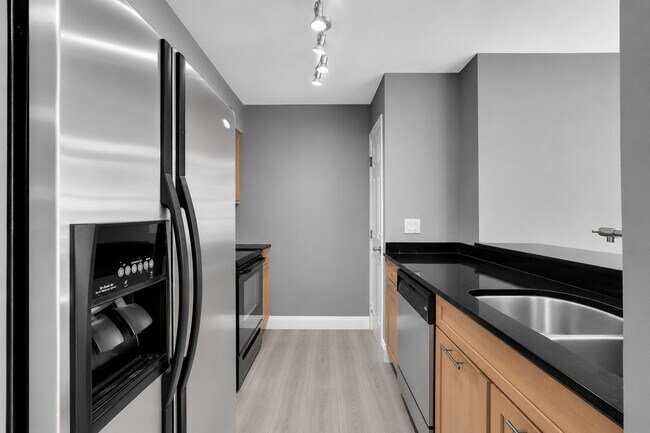 Photo - 2881 N Oakland Forest Dr